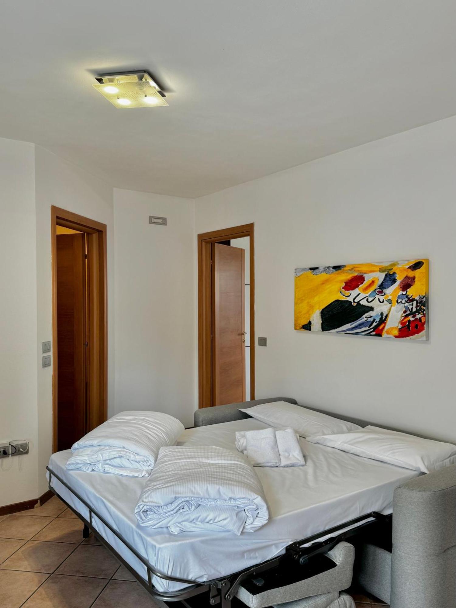 Sweet Spot Aparthotel Riva del Garda Exteriör bild