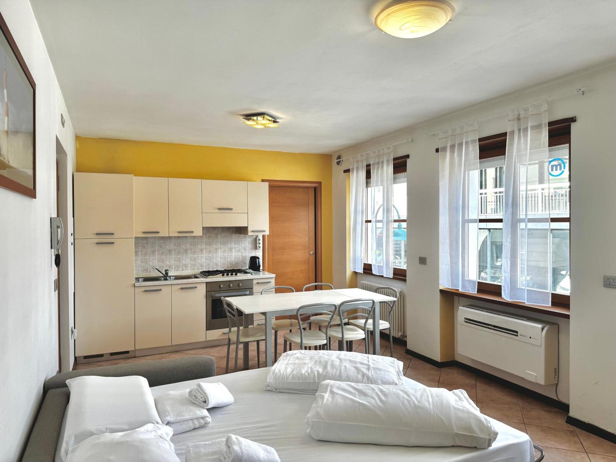 Sweet Spot Aparthotel Riva del Garda Exteriör bild