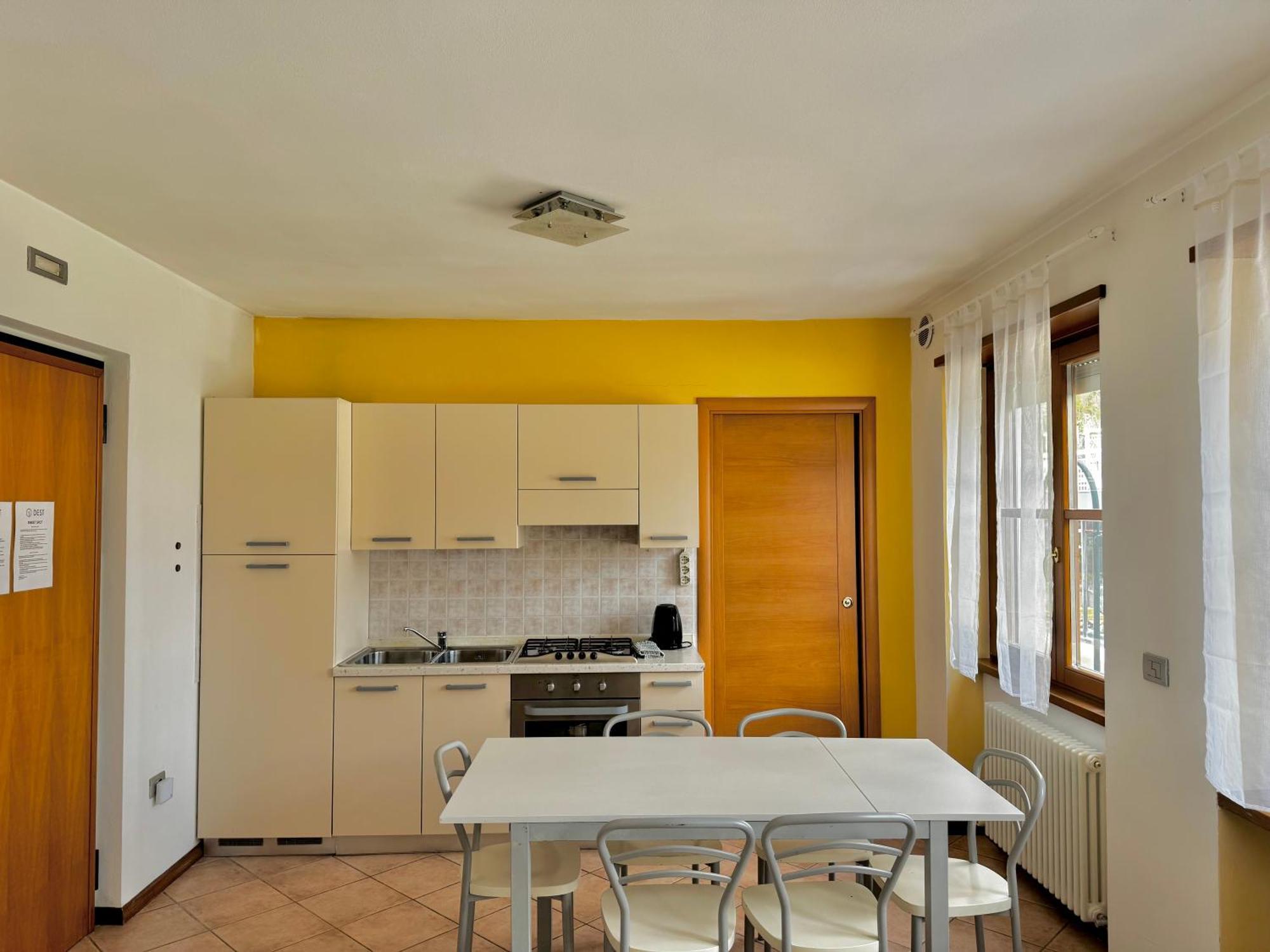Sweet Spot Aparthotel Riva del Garda Exteriör bild